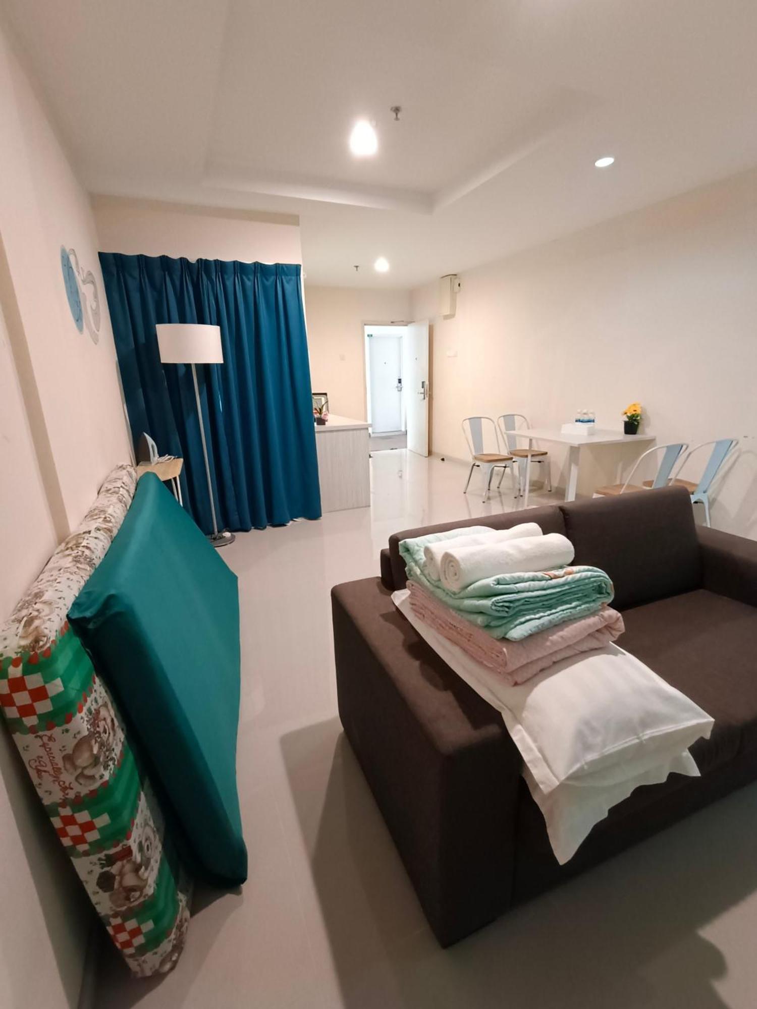 Glossy Marina Homestays Lumut Room photo